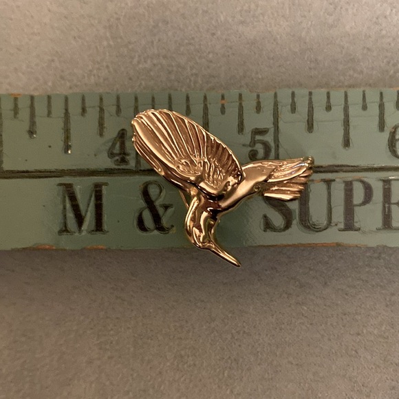 14K Gold Hummingbird Brooch - Picture 7 of 8
